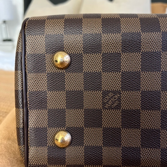 Authentic Louis Vuitton Duomo - Picture 4 of 12